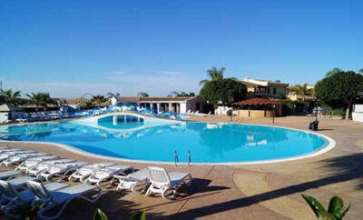 Mareluna village villa con servizi