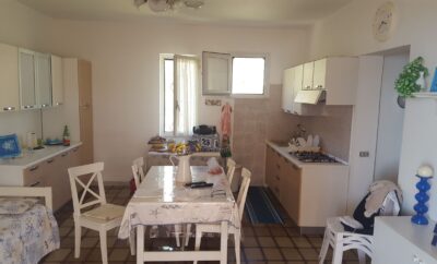 AFFITTASI O VENDESI MERAVIGLIOSA CASA VACANZA CON VISTA MARE