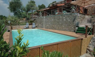 villa panoramica con piscina