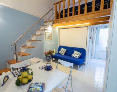 Free Holiday House